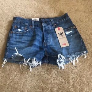 Levi’s 501 shorts mid rise
